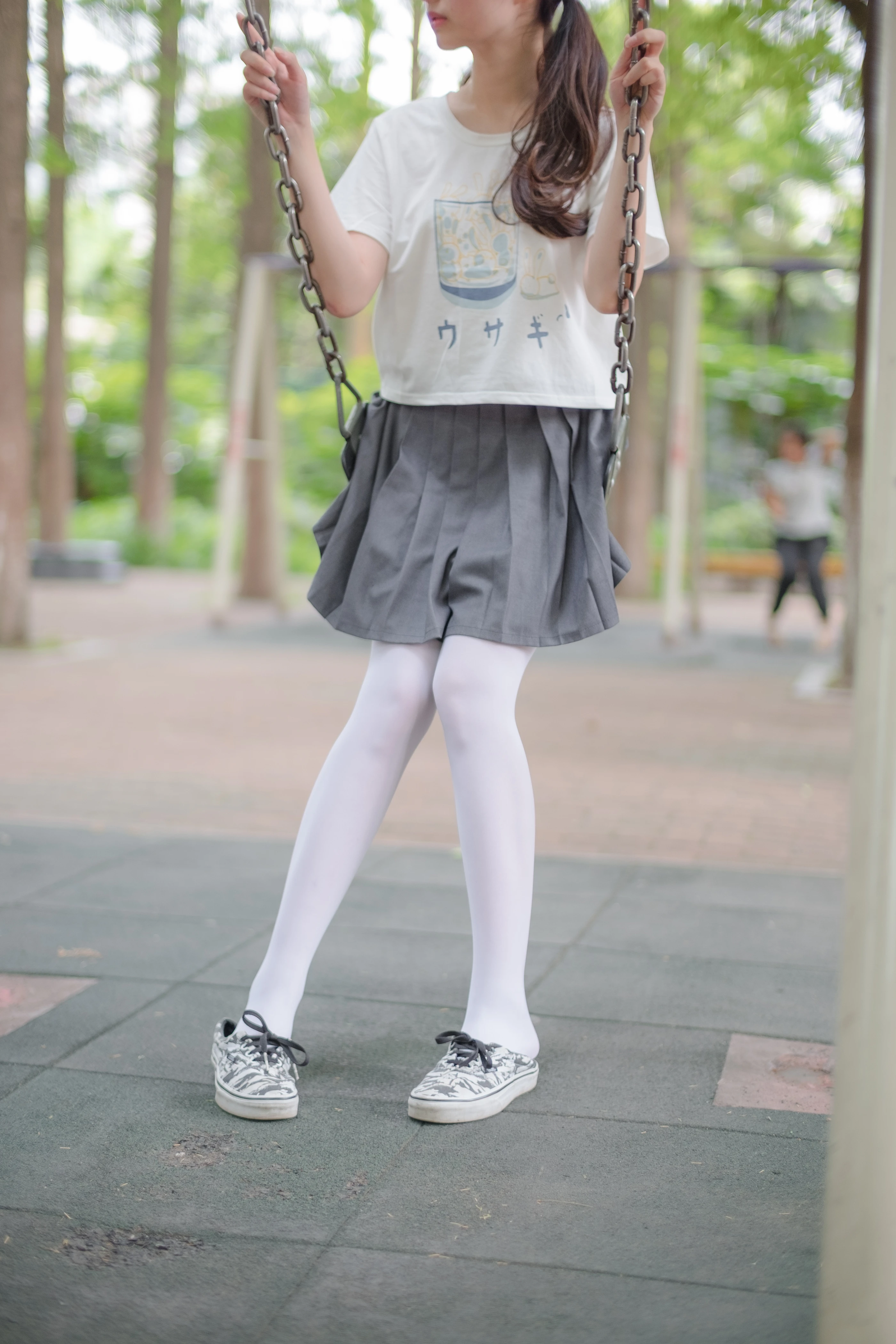 森萝财团 [R15-014] 白丝妹妹游园 [99P]插图4
